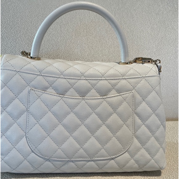 New Gorgeous White Chanel Coco Handle Caviar medium handbag.Never worn.Grab it! - Picture 5 of 11